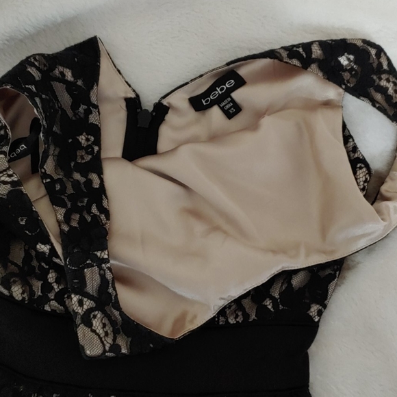 Bebe satin and lace dress - Picture 9 of 13